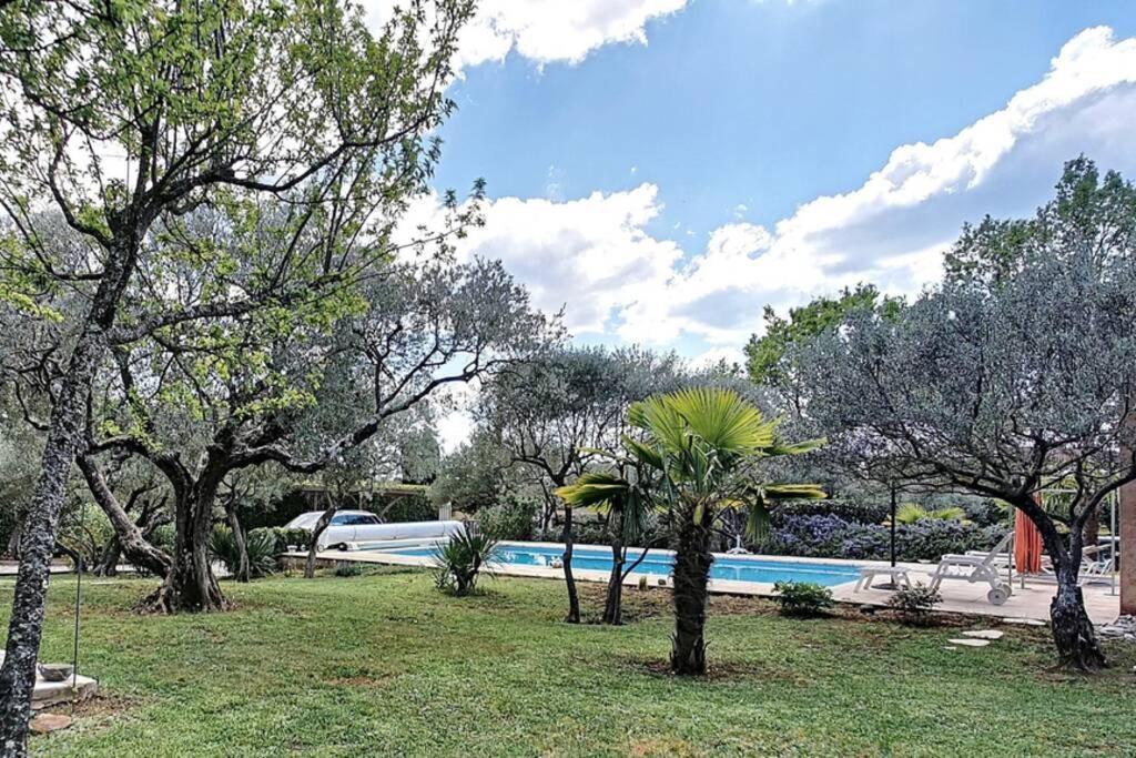 Du Verdon Provence Avec Piscine Et Jardin - Private Villa Régusse