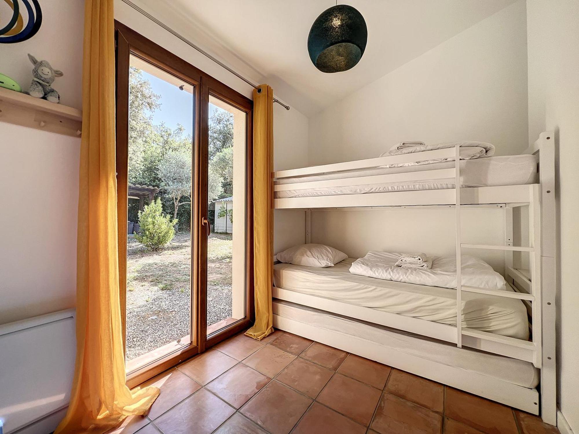 Du Verdon Provence Avec Piscine Et Jardin - Private Villa *